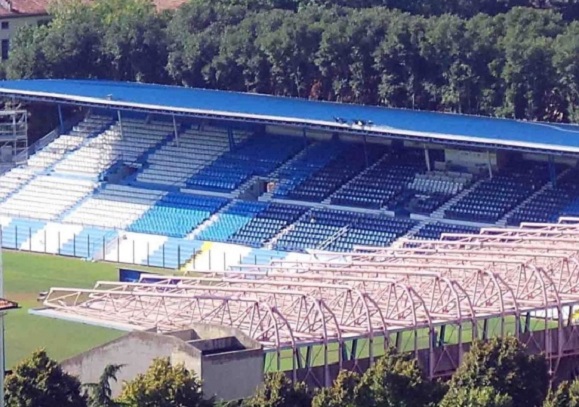 Oltre 800 tifosi biancorossi a Ferrara, sold out due settori