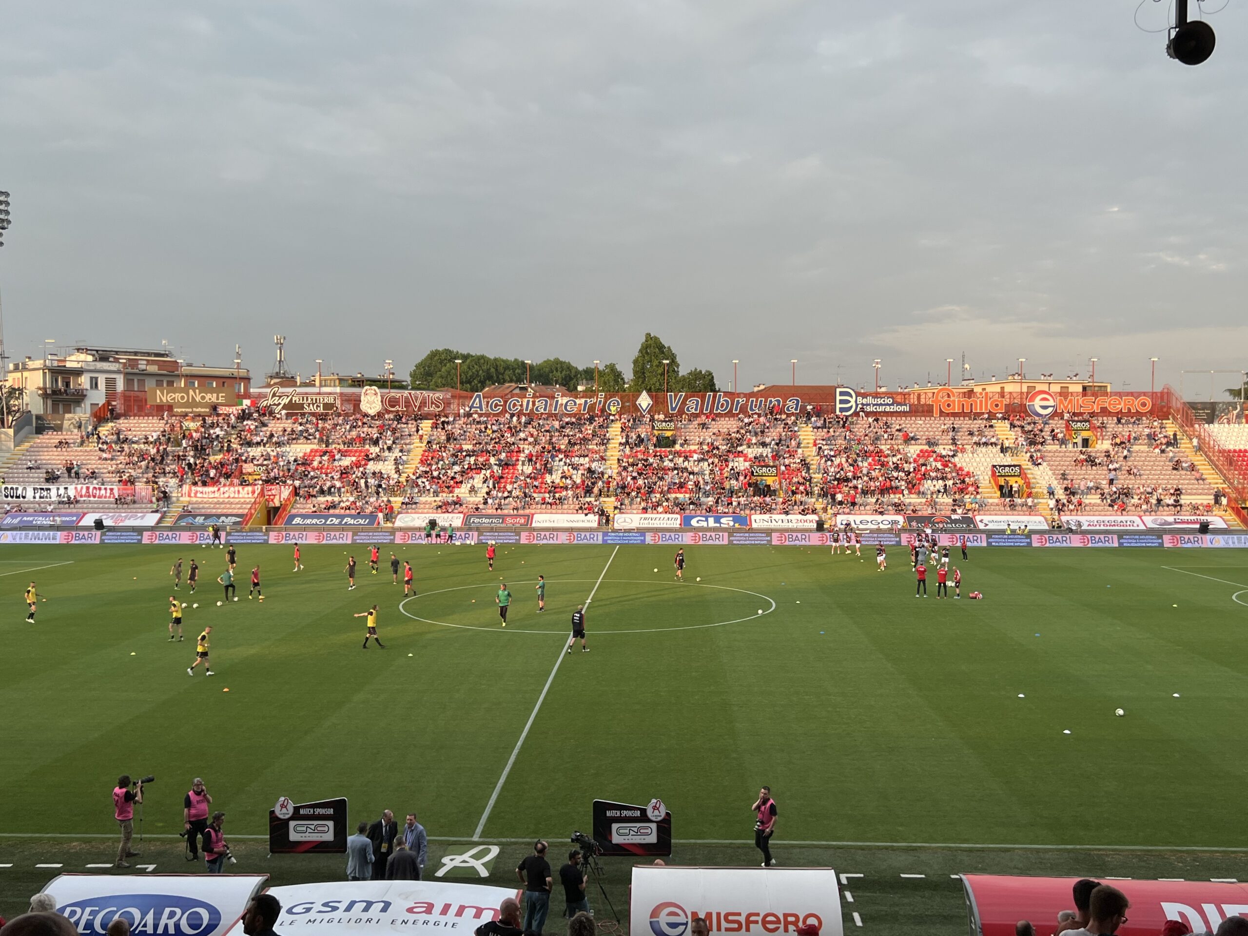 L.R. Vicenza-Cesena: 0-0 (andata quarti di finale playoff)